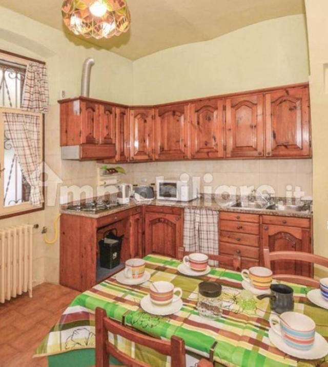 Porzione indipendente in Villa Liberty nel cuore di Gardone Riviera