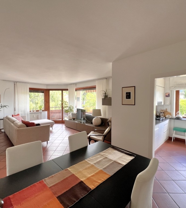 Ampio e Luminoso Quadrilocale con Terrazza Panoramica in Via Guncina – Bolzano Gries