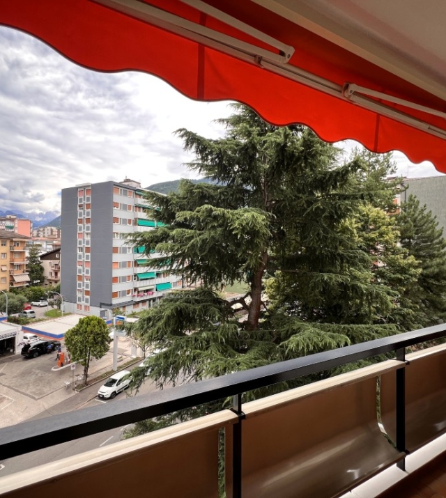 Eleganza e comfort a Bolzano Gries – ampio appartamento con garage 