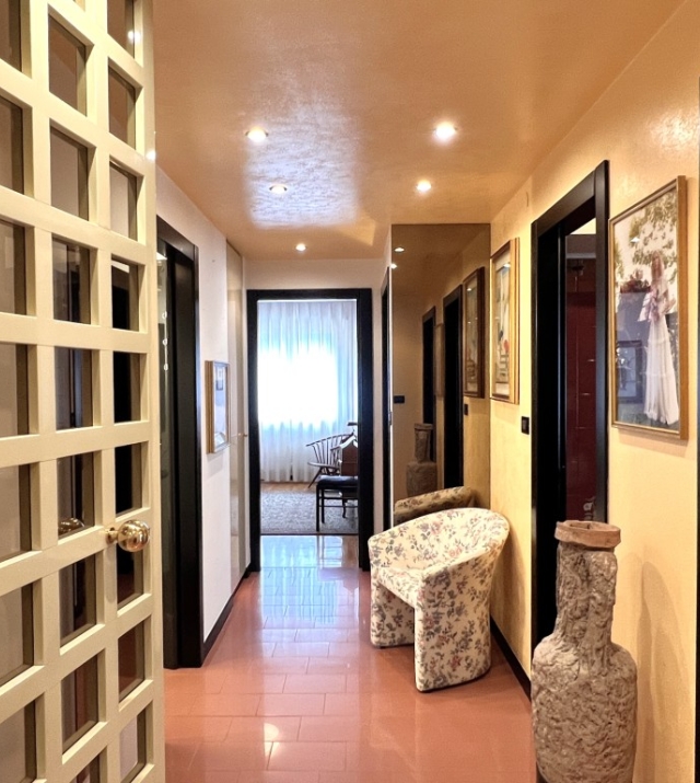 Eleganza e comfort a Bolzano Gries – ampio appartamento con garage 