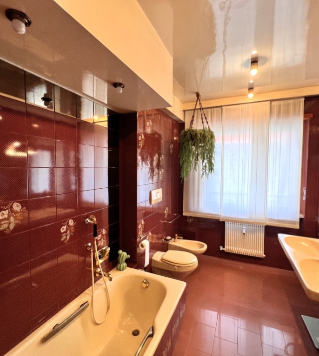 Eleganza e comfort a Bolzano Gries – ampio appartamento con garage 