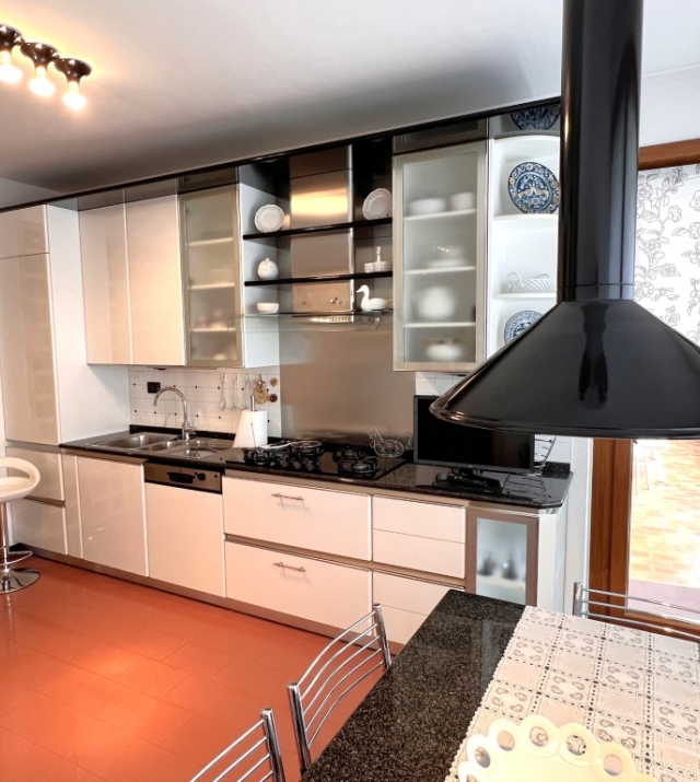 Eleganza e comfort a Bolzano Gries – ampio appartamento con garage 