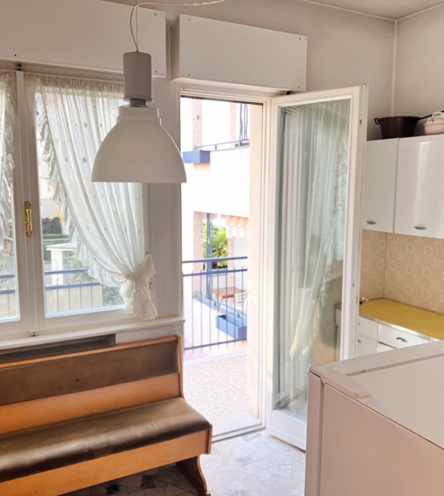 Luminoso ed ampio trilocale in Via delle Fucine