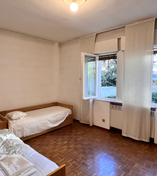 Luminoso ed ampio trilocale in Via delle Fucine