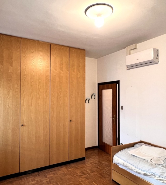 Luminoso ed ampio trilocale in Via delle Fucine