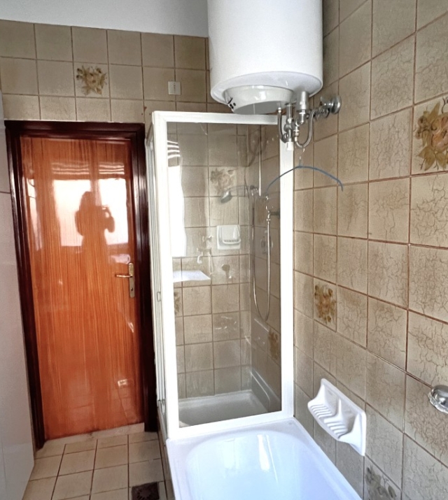 Luminoso ed ampio trilocale in Via delle Fucine