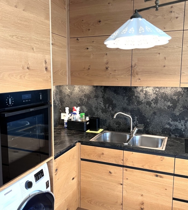 Elegante appartamento di nuova generazione con ampia loggia – a pochi passi dal centro di Bolzano