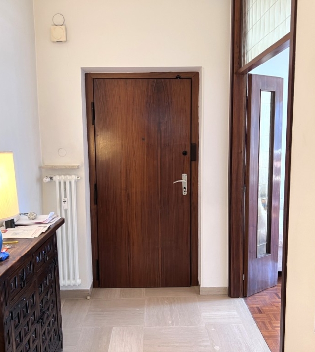 Bolzano Via Segantini – Affascinante appartamento con balcone vivibile esposto a ovest