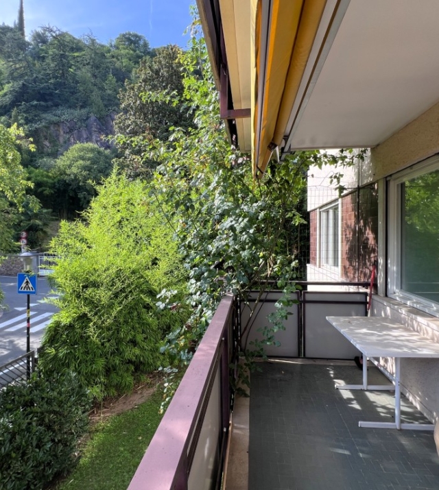 Bolzano Via Segantini – Affascinante appartamento con balcone vivibile esposto a ovest